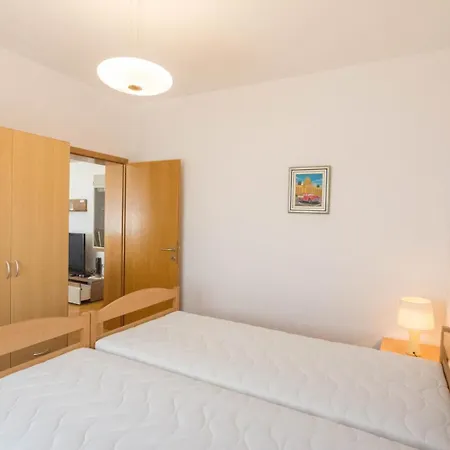 Spacious On A Great Location -apartment Kuhta Apartment *