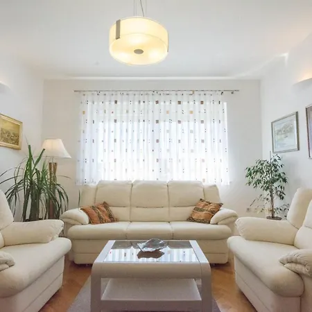 Spacious On A Great Location -apartment Kuhta